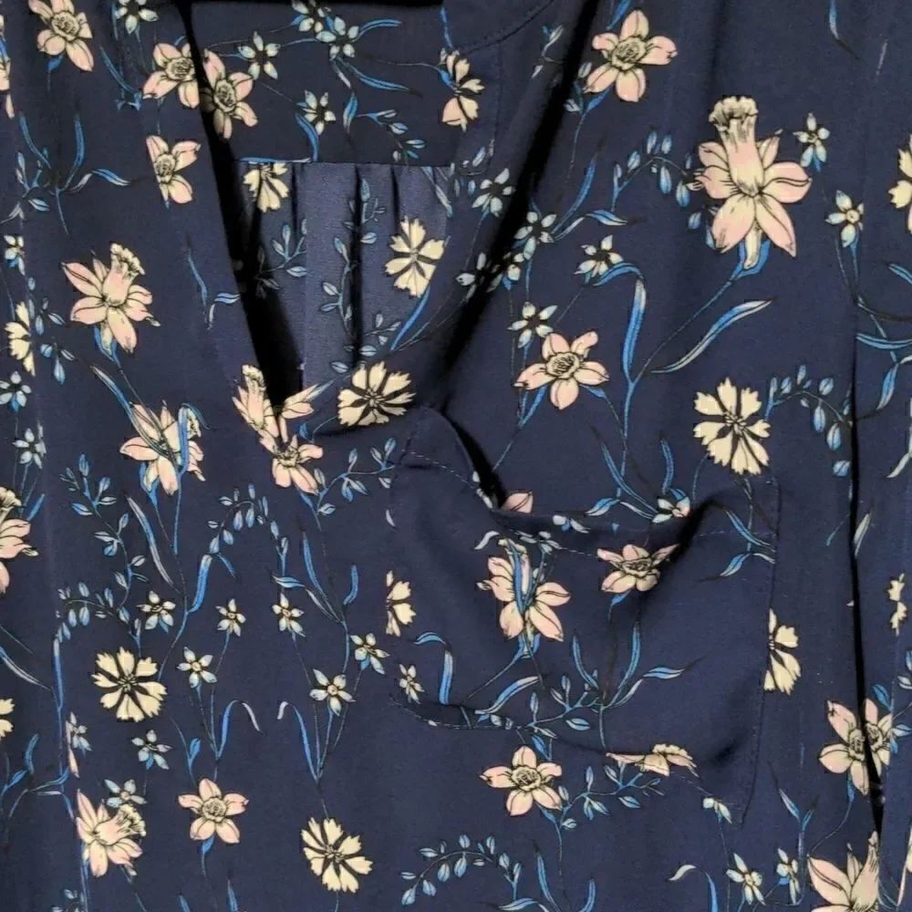 Pink Rose Blouse - Picture 2 of 6